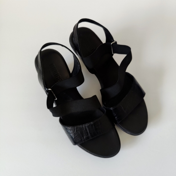 Munro Black Platform Sandal - Picture 2 of 6